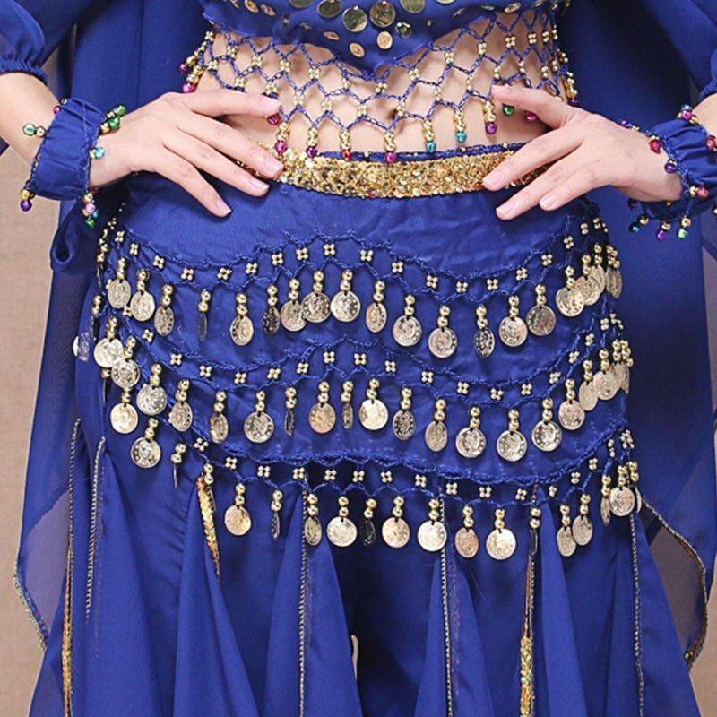 ♪ Blue snow thongs and gold ♪